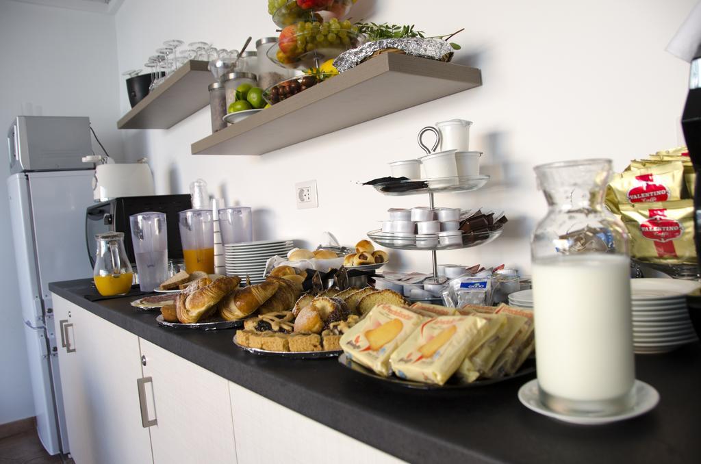 Bed and Breakfast Il Corso Porto Cesareo Exterior foto