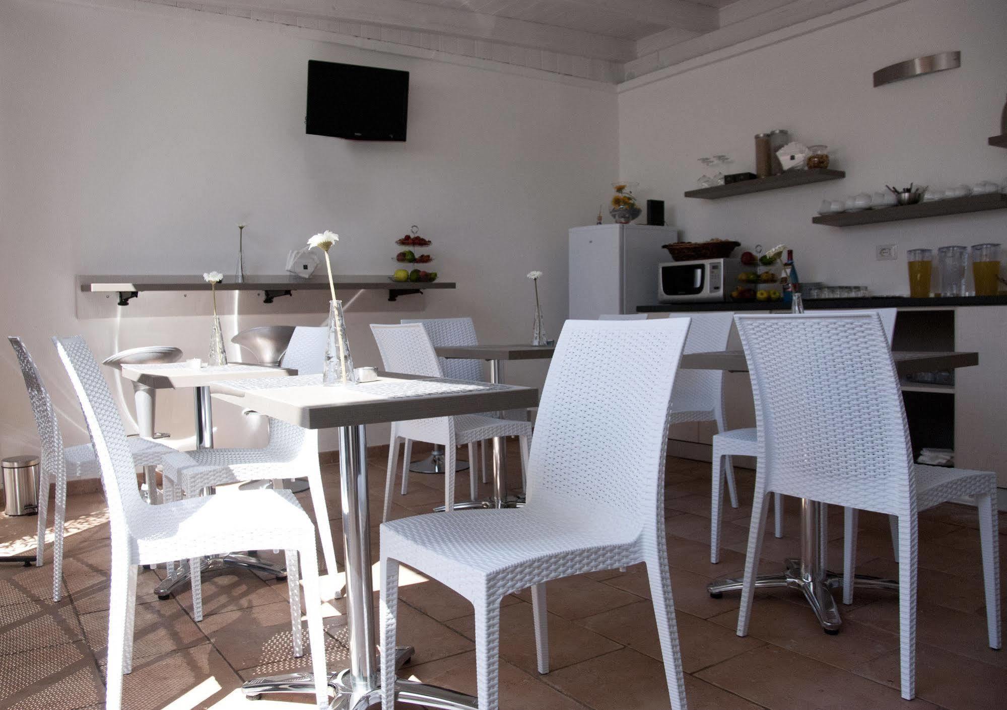 Bed and Breakfast Il Corso Porto Cesareo Exterior foto